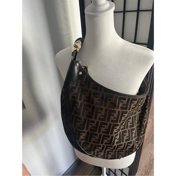 Fendi Handbags - Vintage Fendi Zucca print hobo.